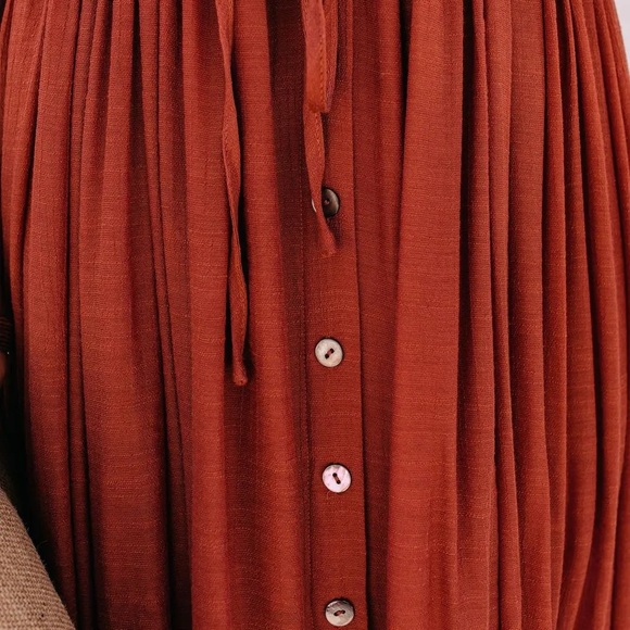 Gorgeous Rust Bohemian Button Down Vacation Flowy Ruffled Resort Maxi Dress - Picture 4 of 5